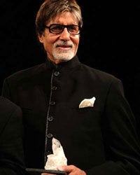 Why Big B announced Ash's pregnancy online